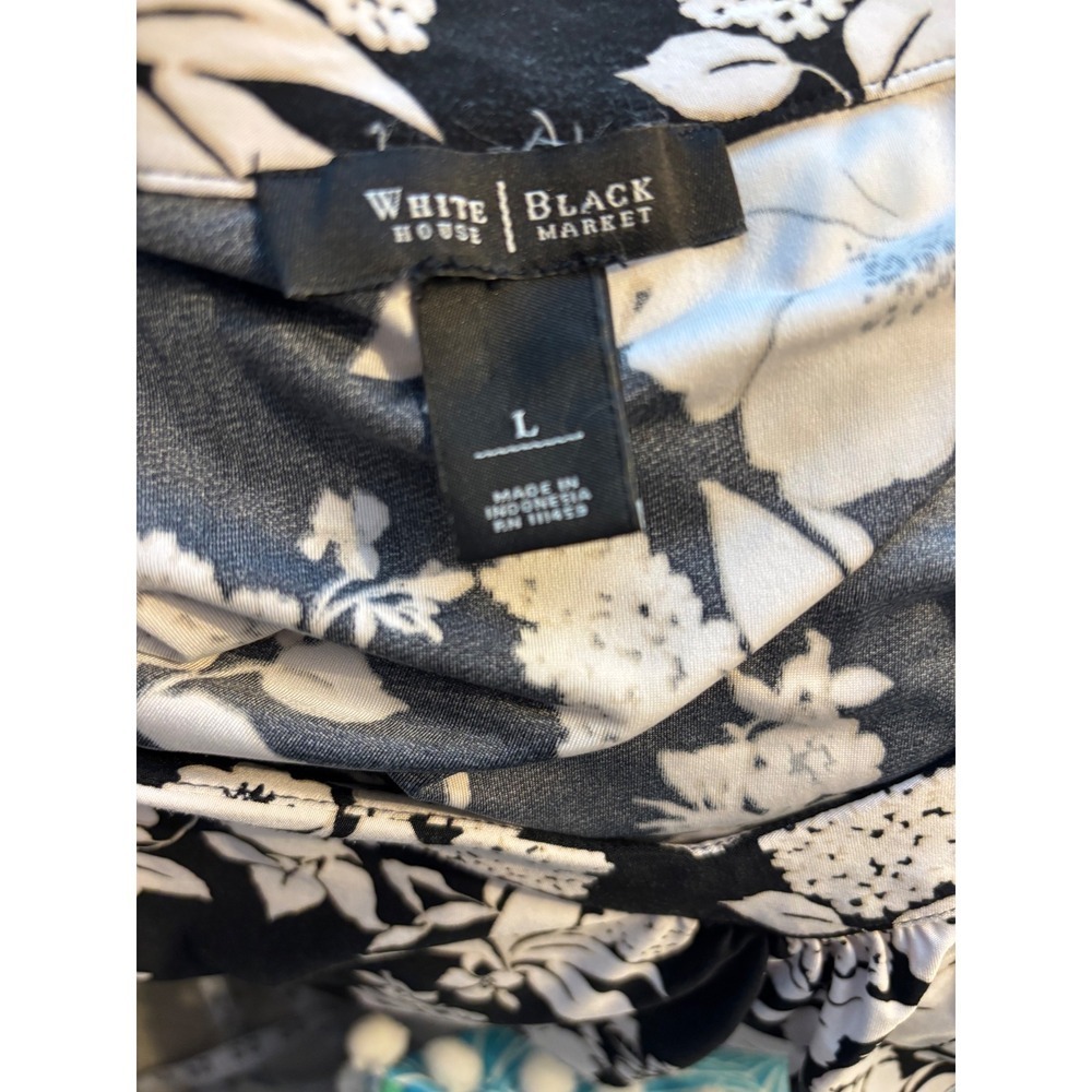White House Black Market Floral Tiered Tank Top L Stretch V-Neck - Picture 2 of 7